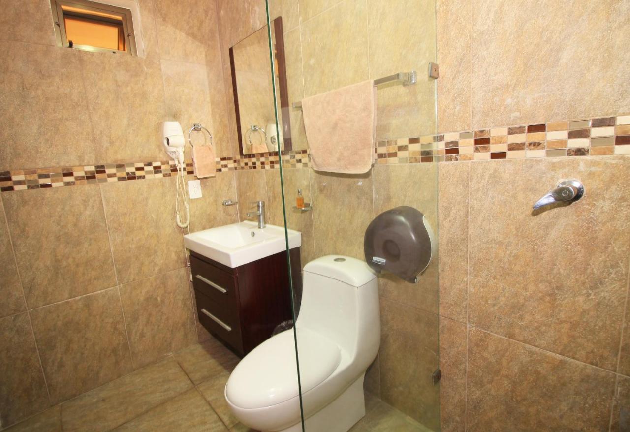 Papagayo Hotel Boutique Playa del Carmen Luaran gambar Bathroom